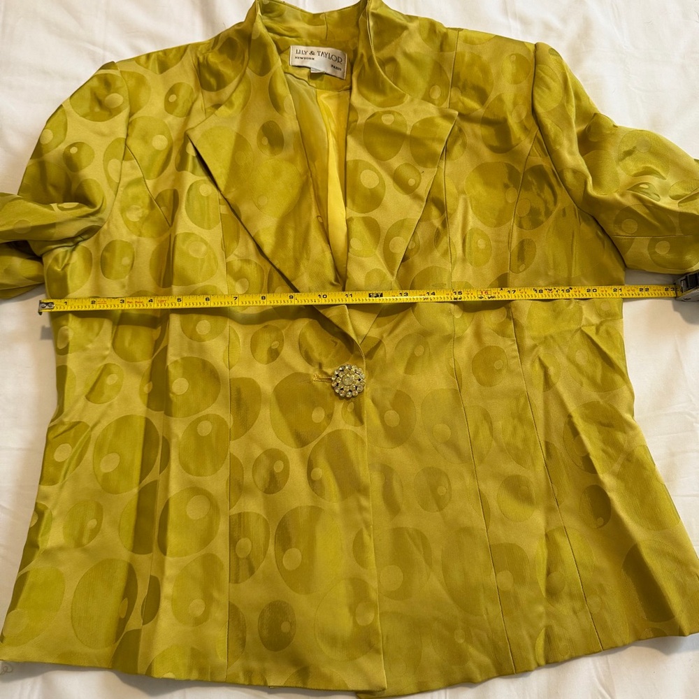 Lily & Taylor Vintage 3 Piece Suit Set Green Size 12 Jacket Skirt Tank Top - Picture 12 of 16